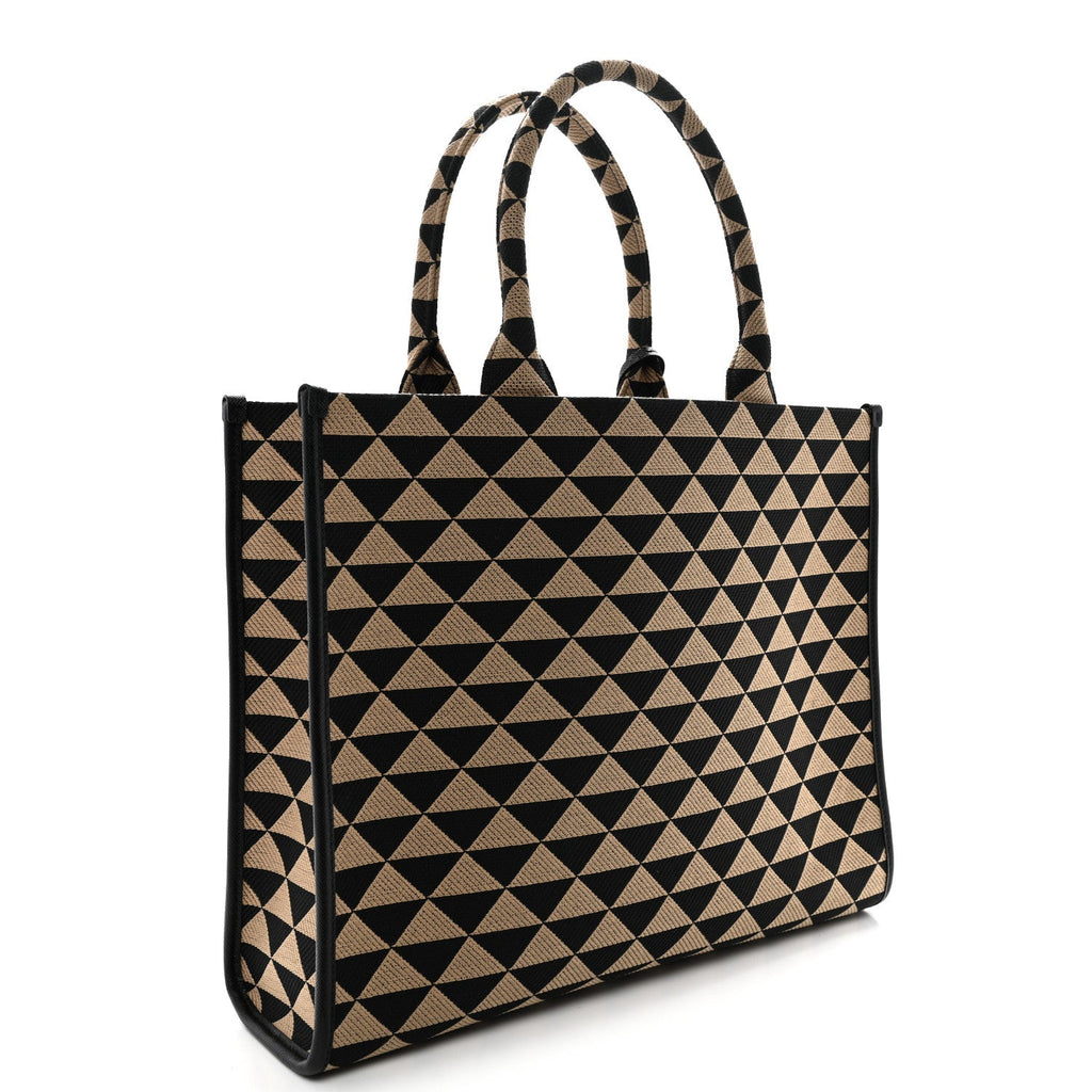 Jacquard Saffiano Triangolo Symbole Embroidered Large Tote Black Corda