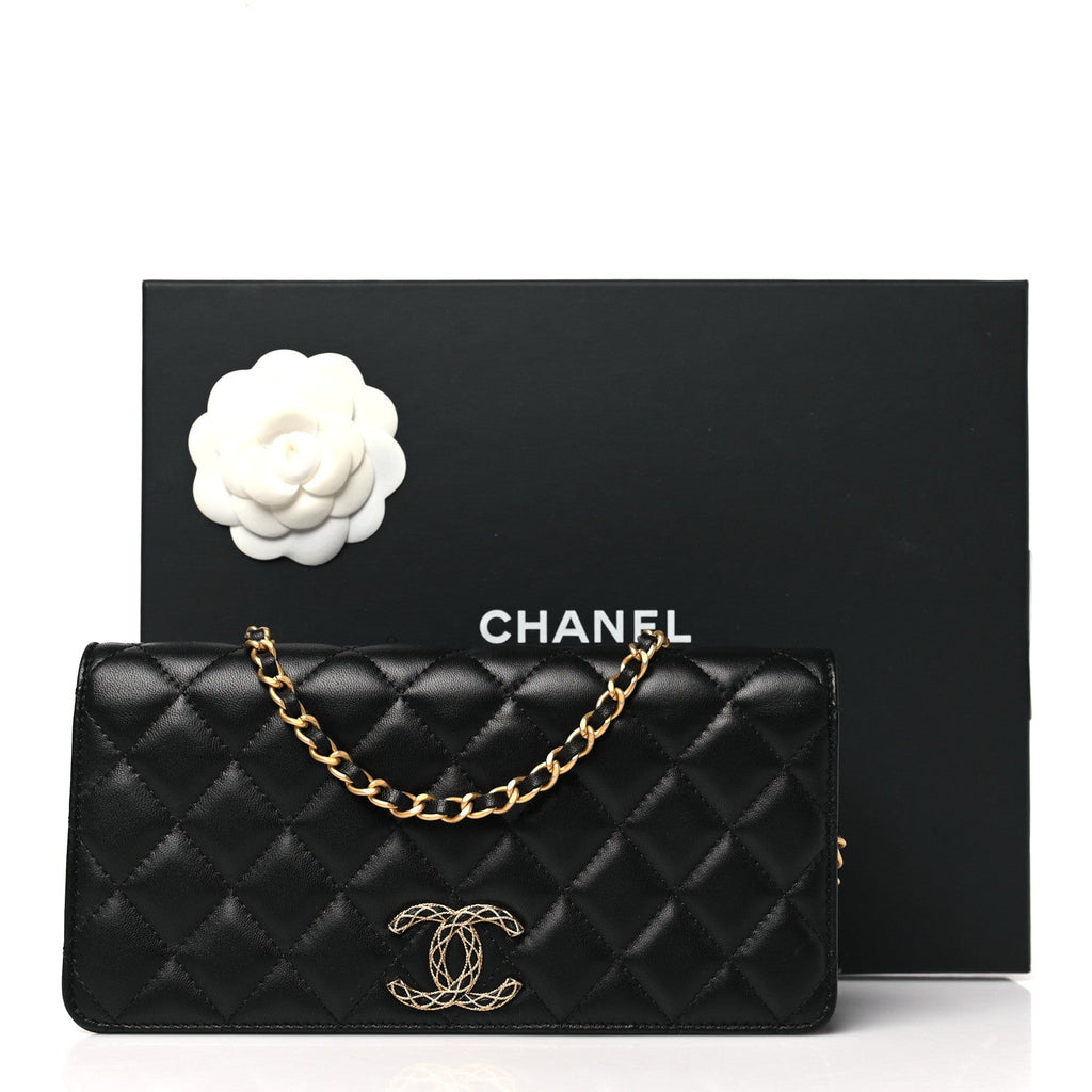 Lambskin Quilted CC Clutch On Chain Black