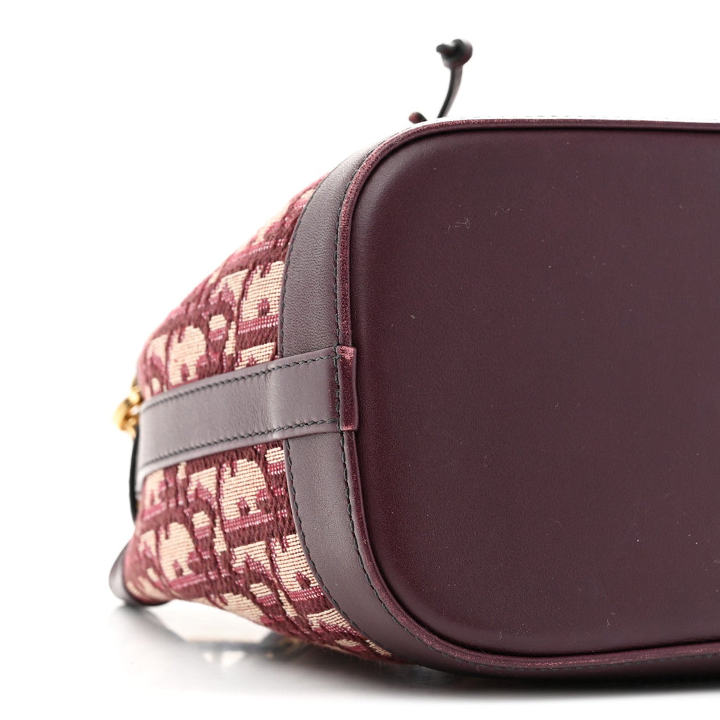Oblique Drawstring Chain Bucket Bag Burgundy