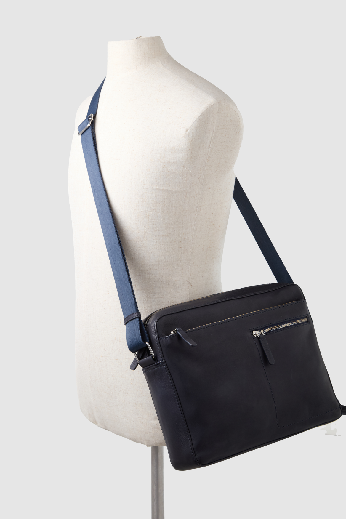 Ezra Leather EW Zip Satchel