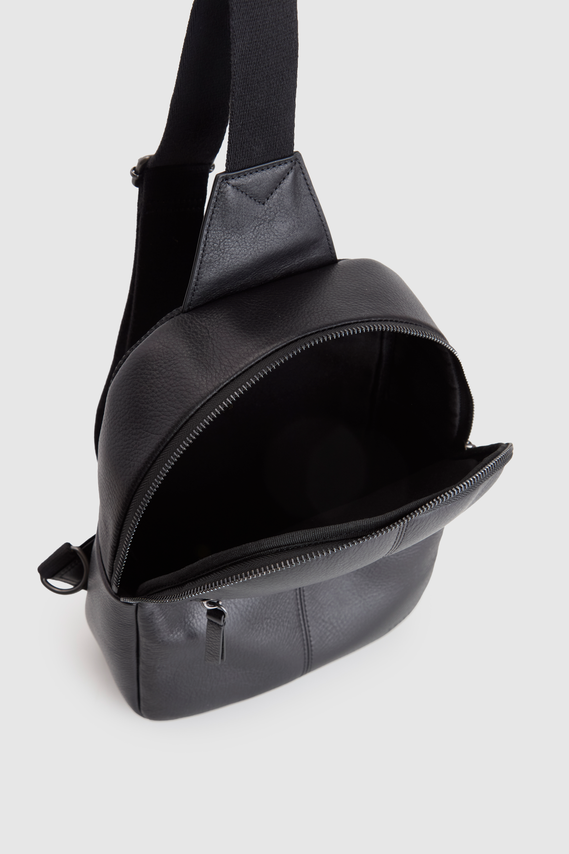 Theo Leather Sling Bag