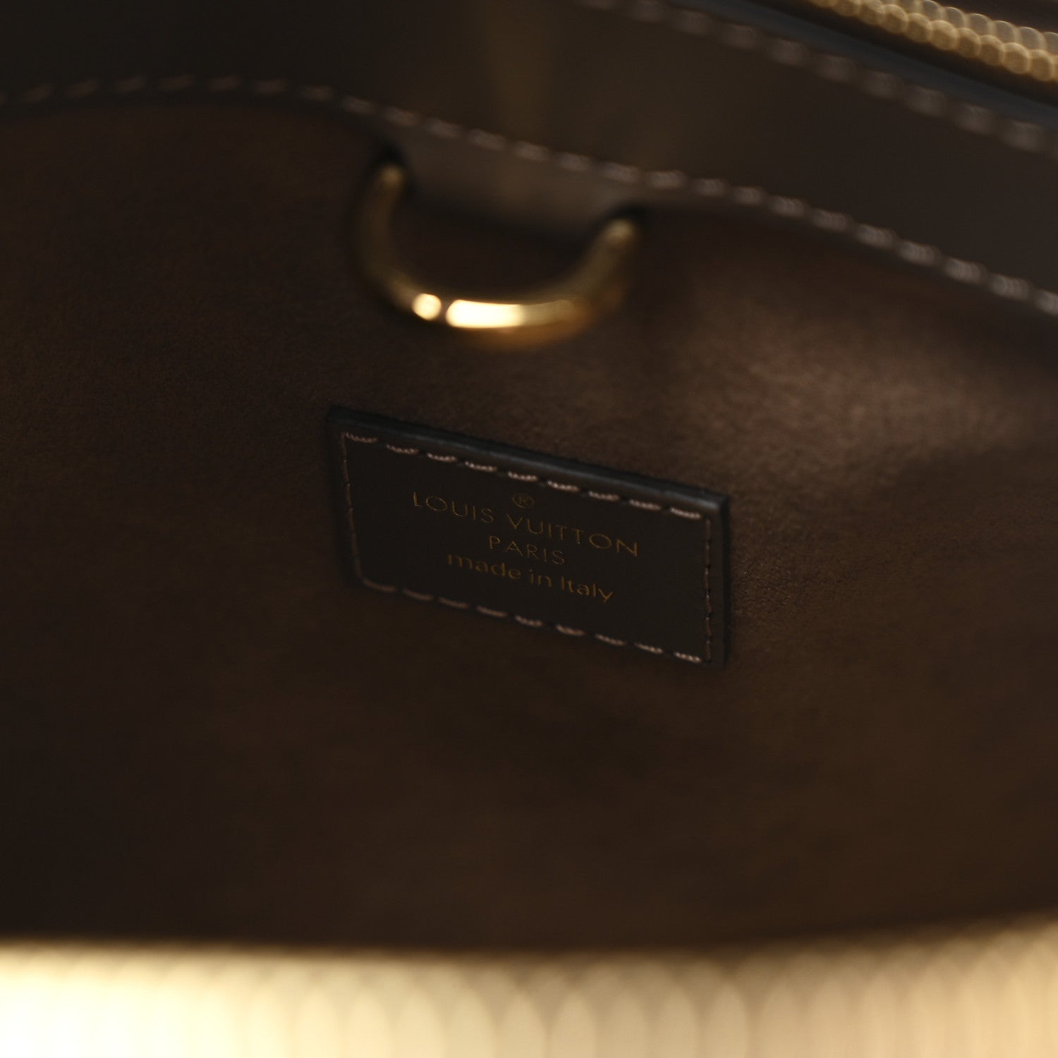 Taurillon Calfskin Vendome MM Earth