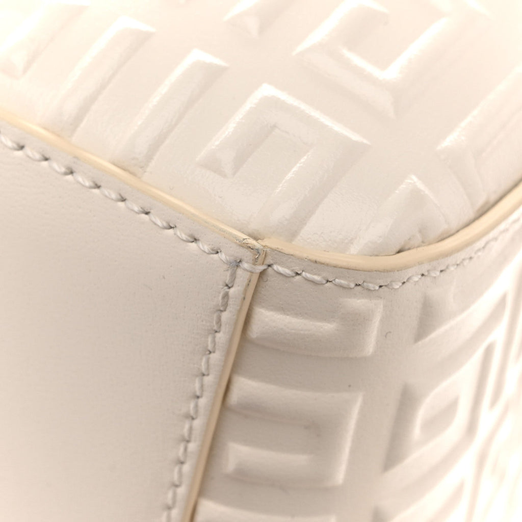 Calfskin Logo Embossed XS Antigona 4G Ivory