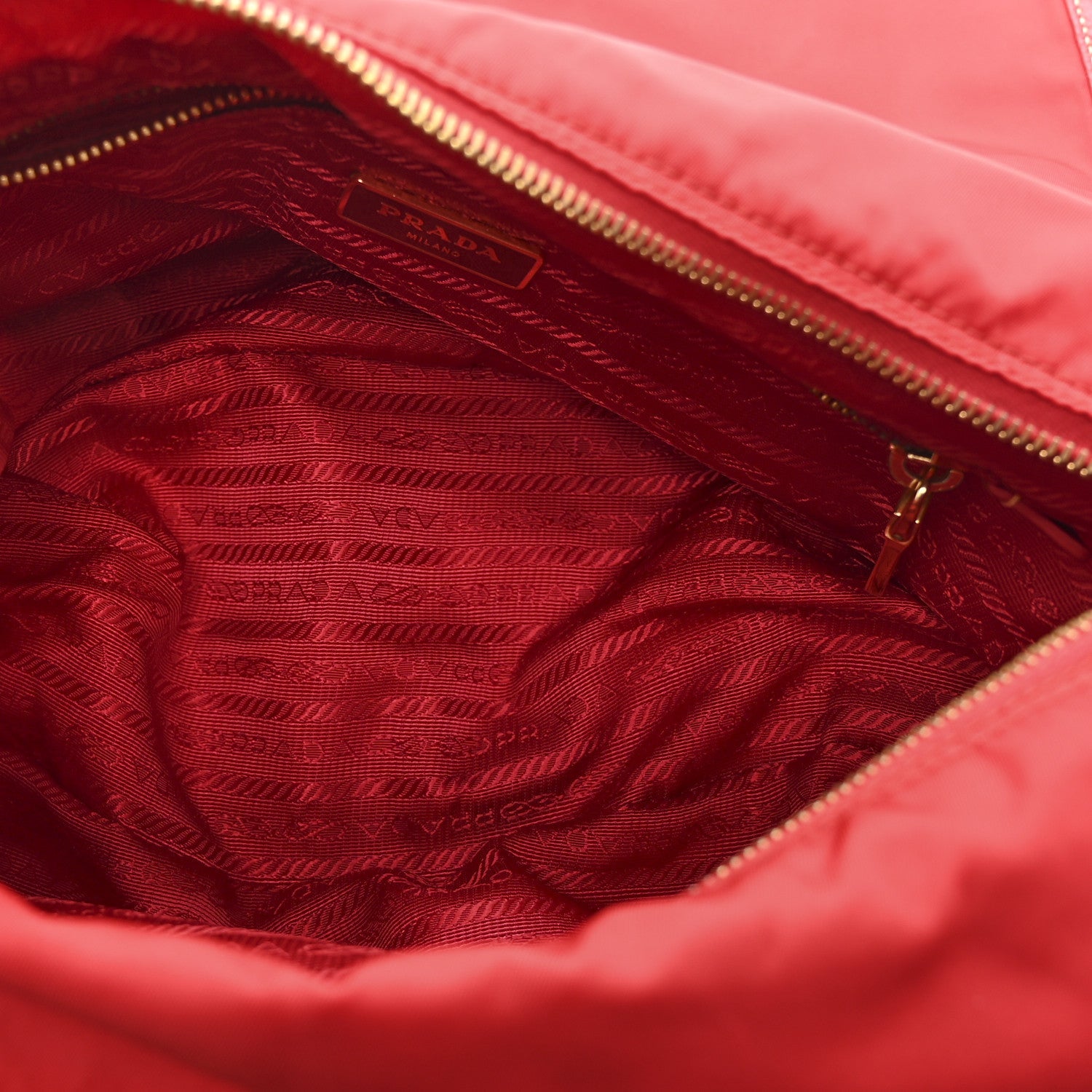 Tessuto Nylon Saffiano Messenger Bag Red