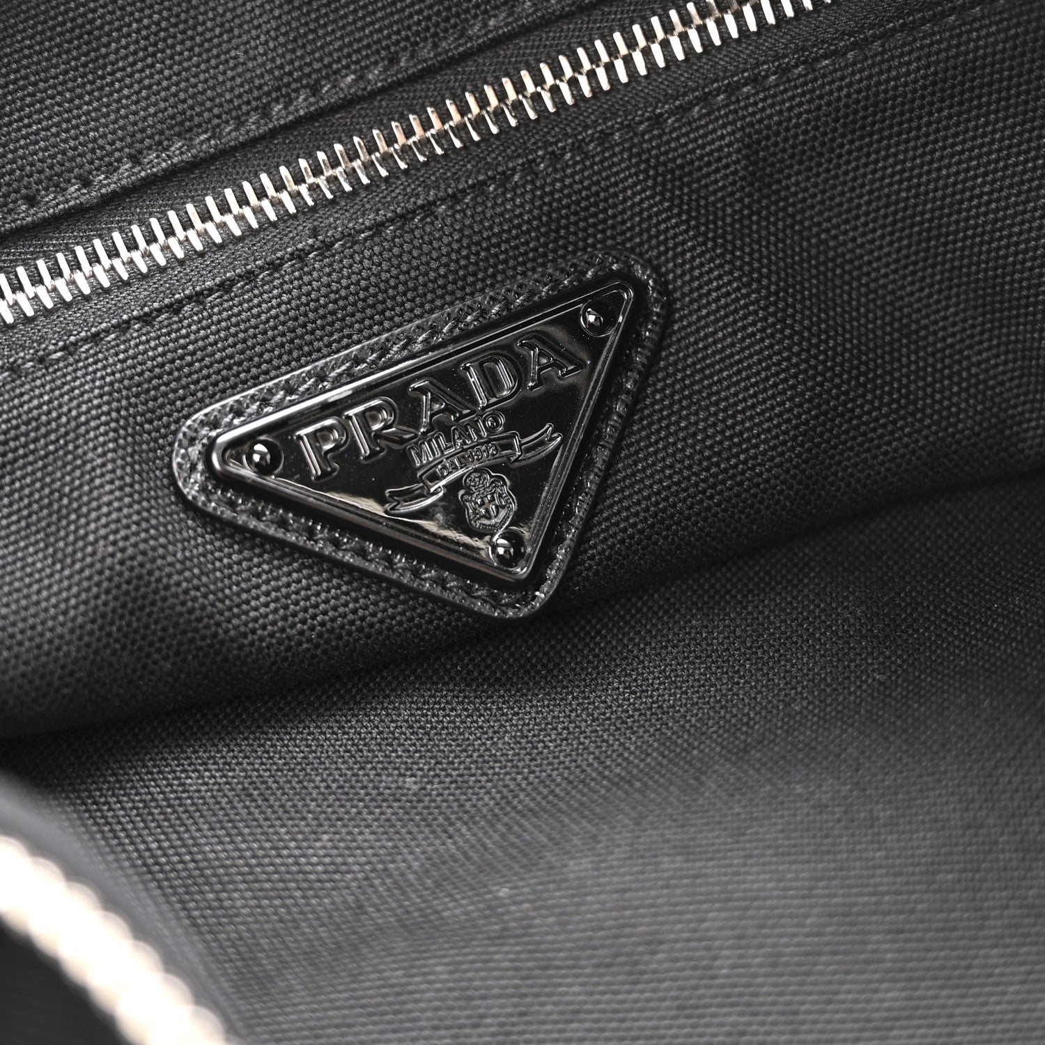 Canapa Triangle Shoulder Bag Black
