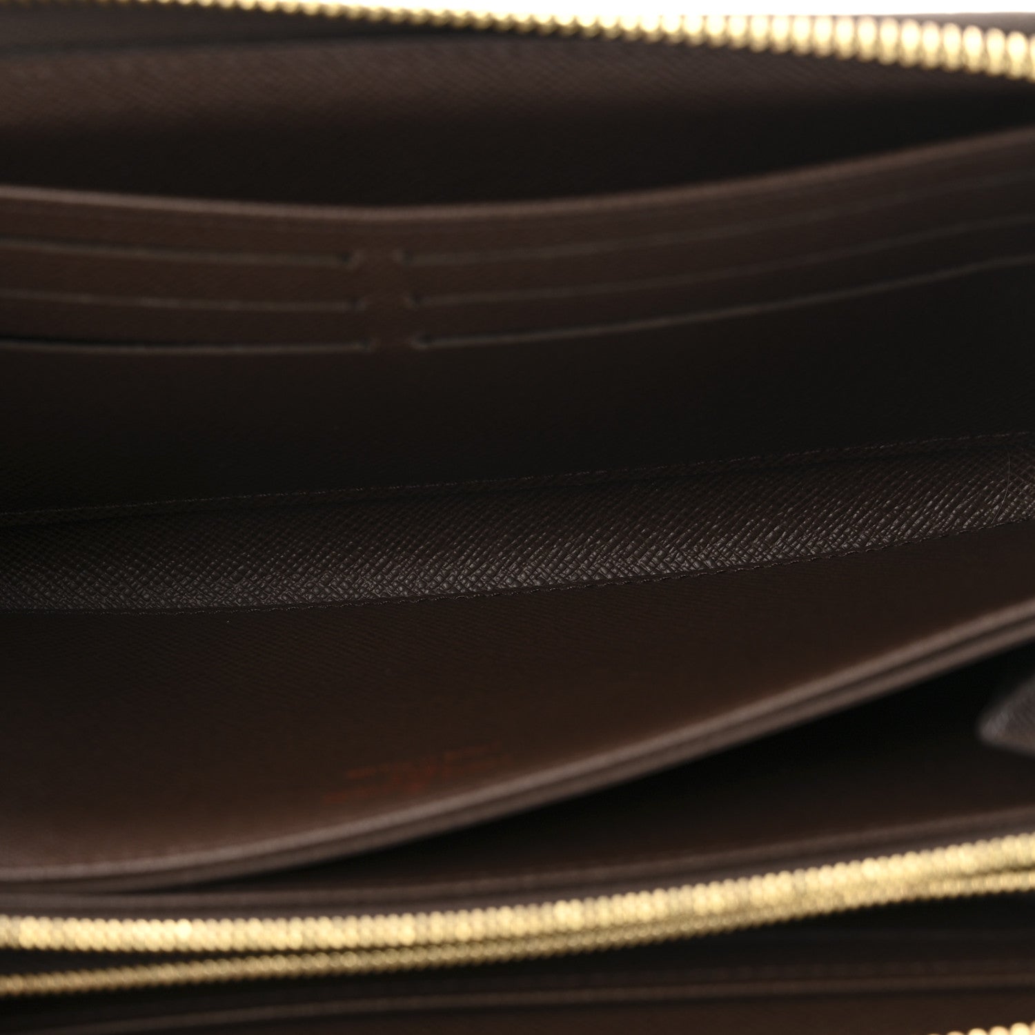 Damier Ebene Zippy Wallet