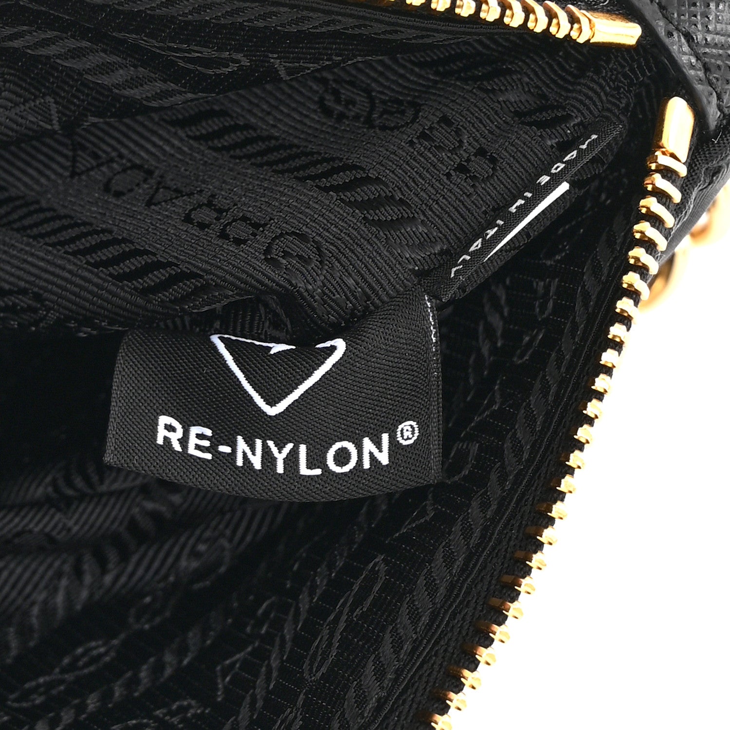 Re-Nylon Tessuto Impuntu Quilted Re-Edition 1995 Chaine Pouch Black