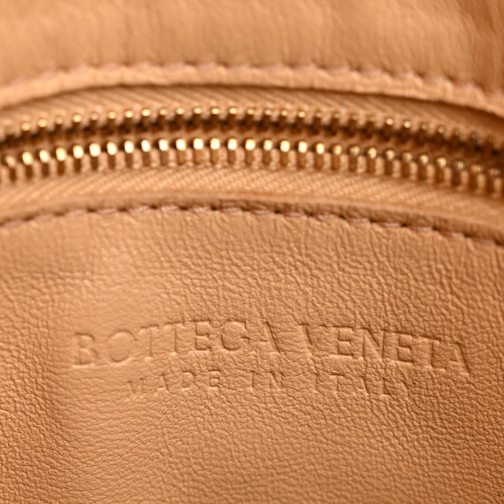 Lambskin Maxi Intrecciato Cassette Messenger Almond