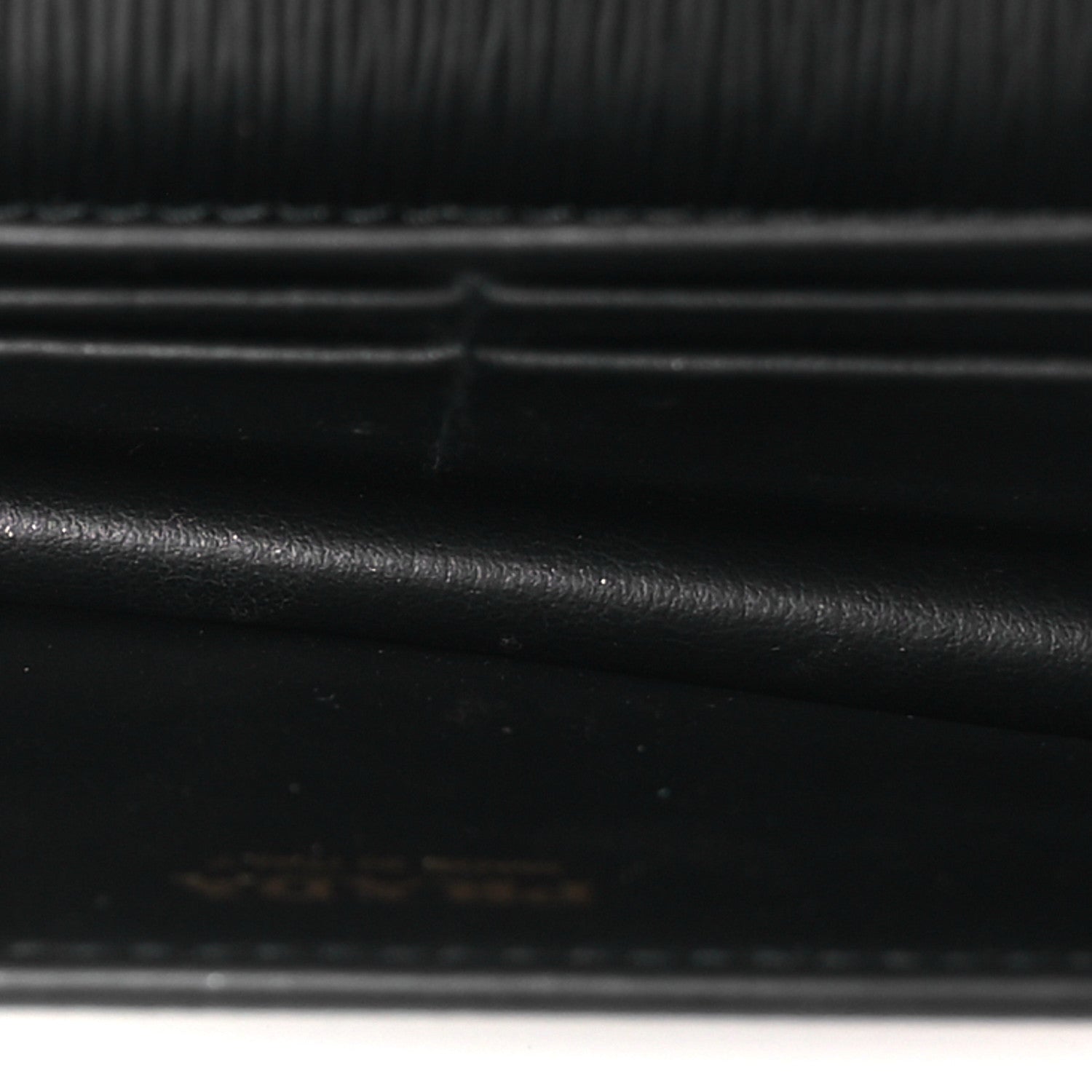 Vitello Move Mini Crossbody Bag Black