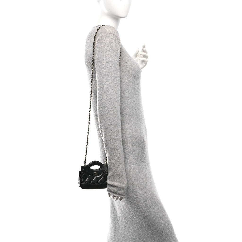 Shiny Lambskin Quilted Micro 31 Clutch With Chain Black