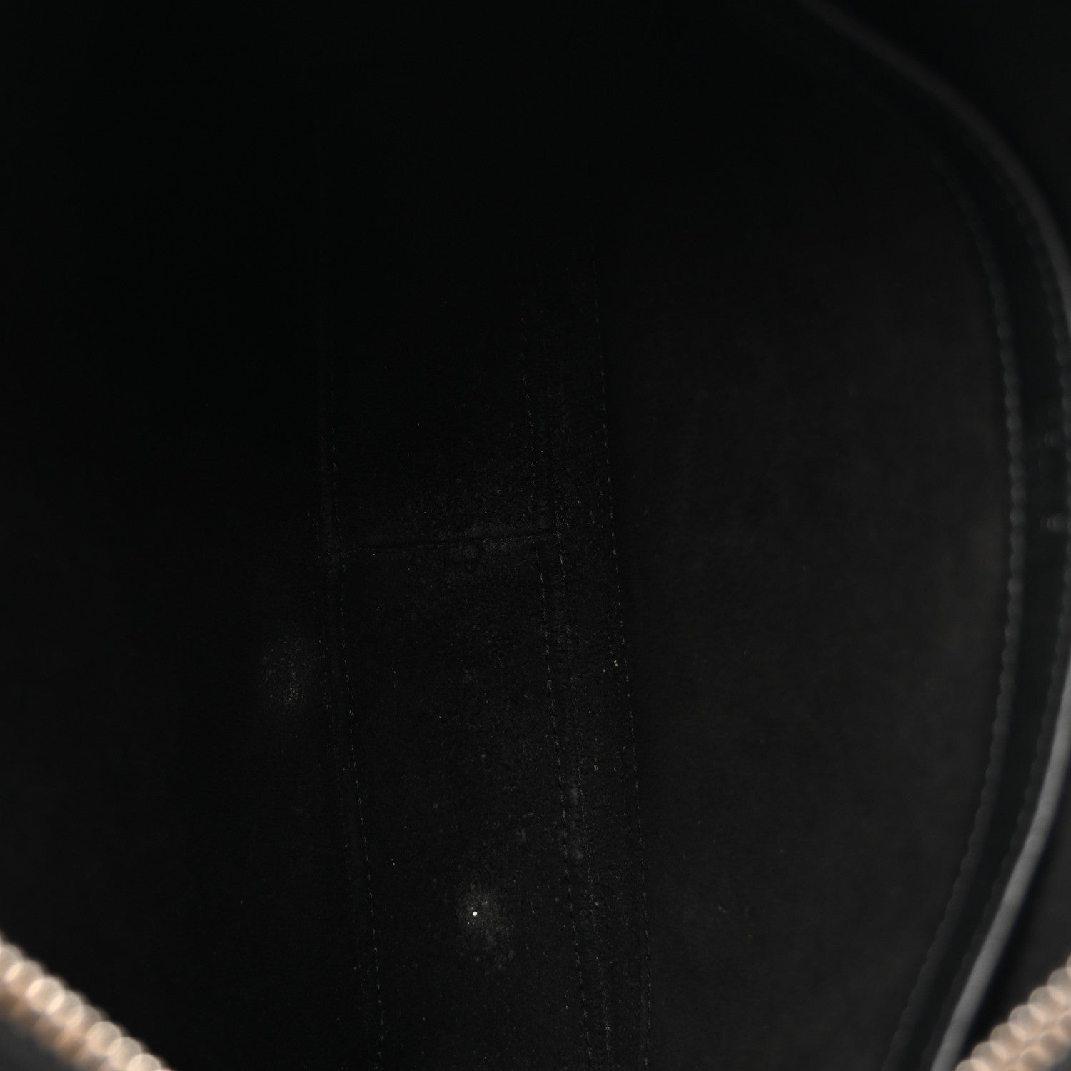 Smooth Calfskin Medium Messenger Bag Black