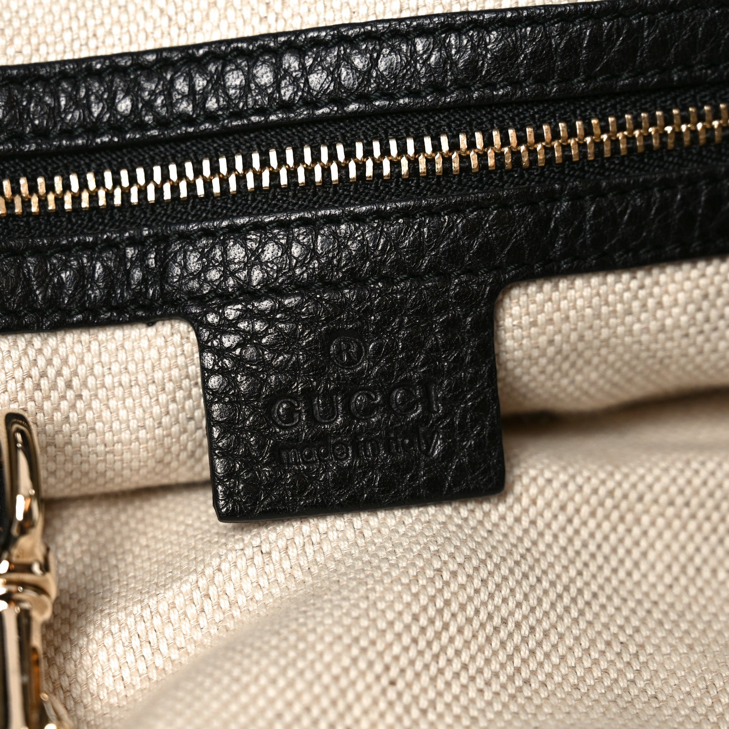 Pebbled Calfskin Large Soho Shoulder Bag Black
