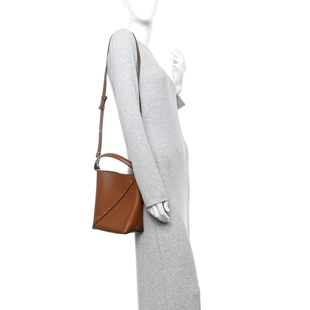 Calfskin Rockstud Wispy Bucket Bag Tobacco
