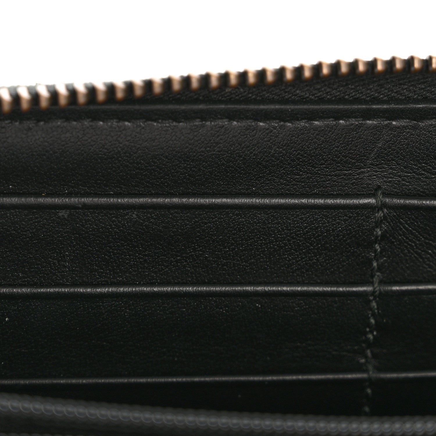 Calfskin Matelasse GG Marmont Zip Around Organizer Wallet Black