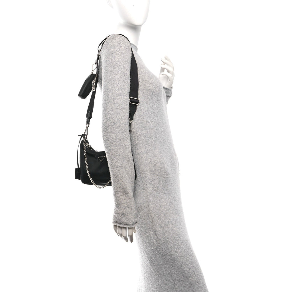 Re-Nylon Saffiano Re-Edition 2005 Shoulder Bag Black