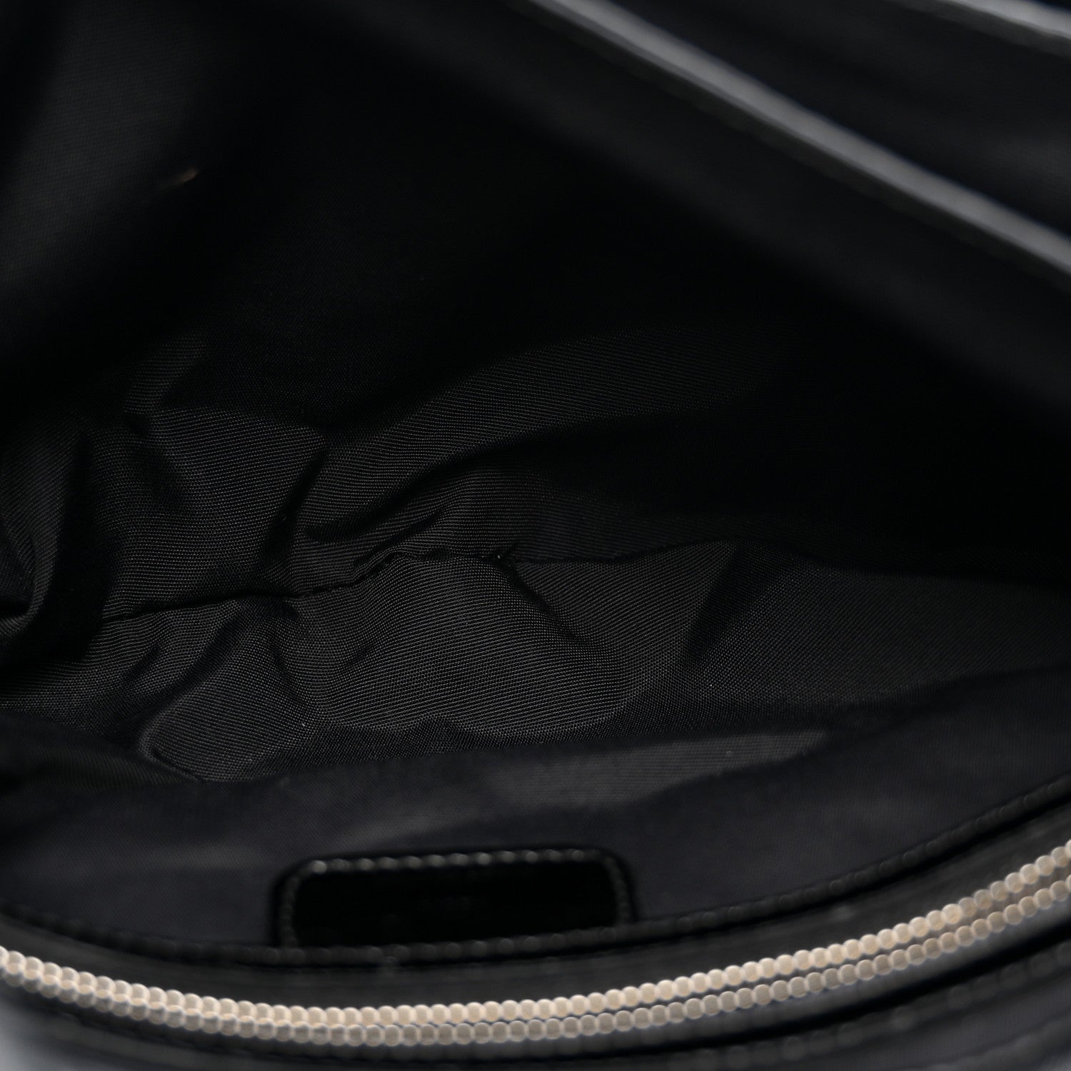 Patent Cannage New Lock Flap Black