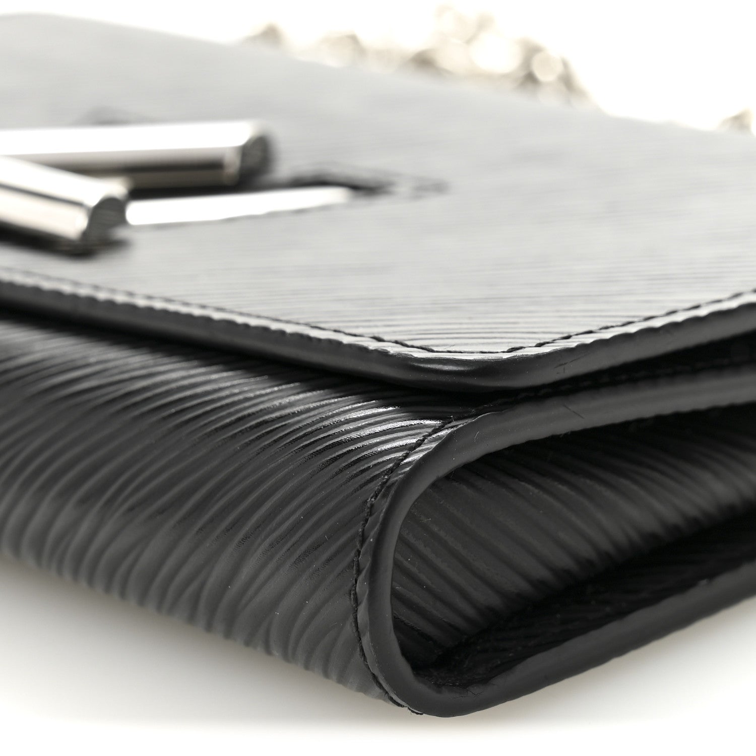 Epi Twist Chain Wallet Black