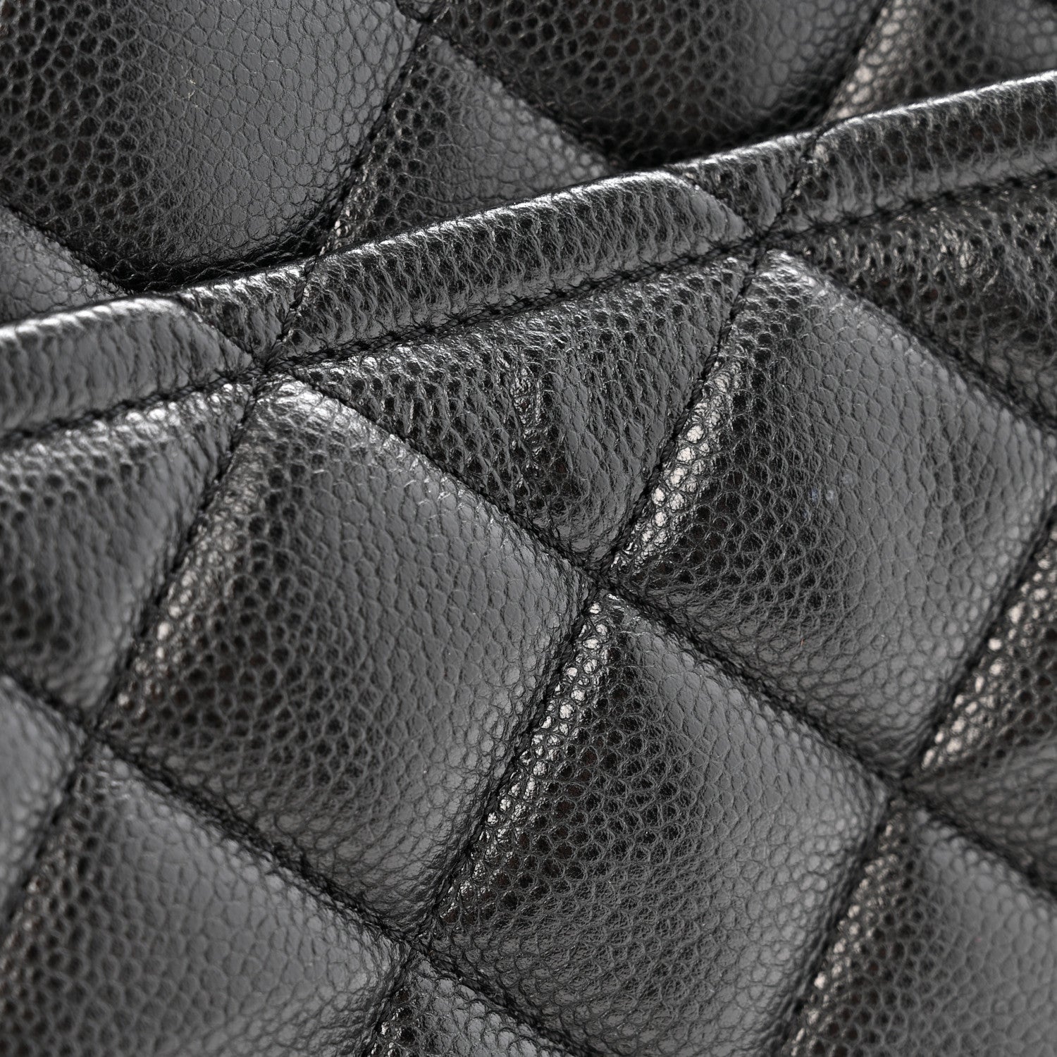 Caviar Quilted CC Timeless Soft Tote Black