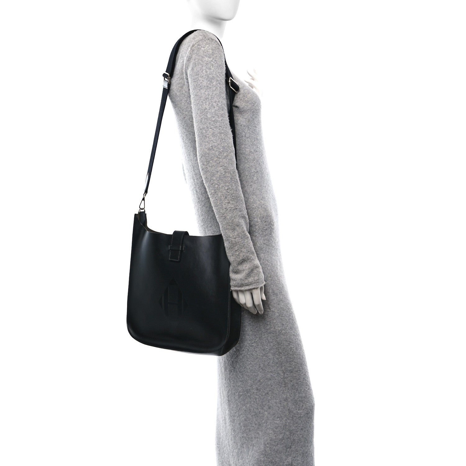 Vache Hunter Evelyne Sellier 29 PM Black
