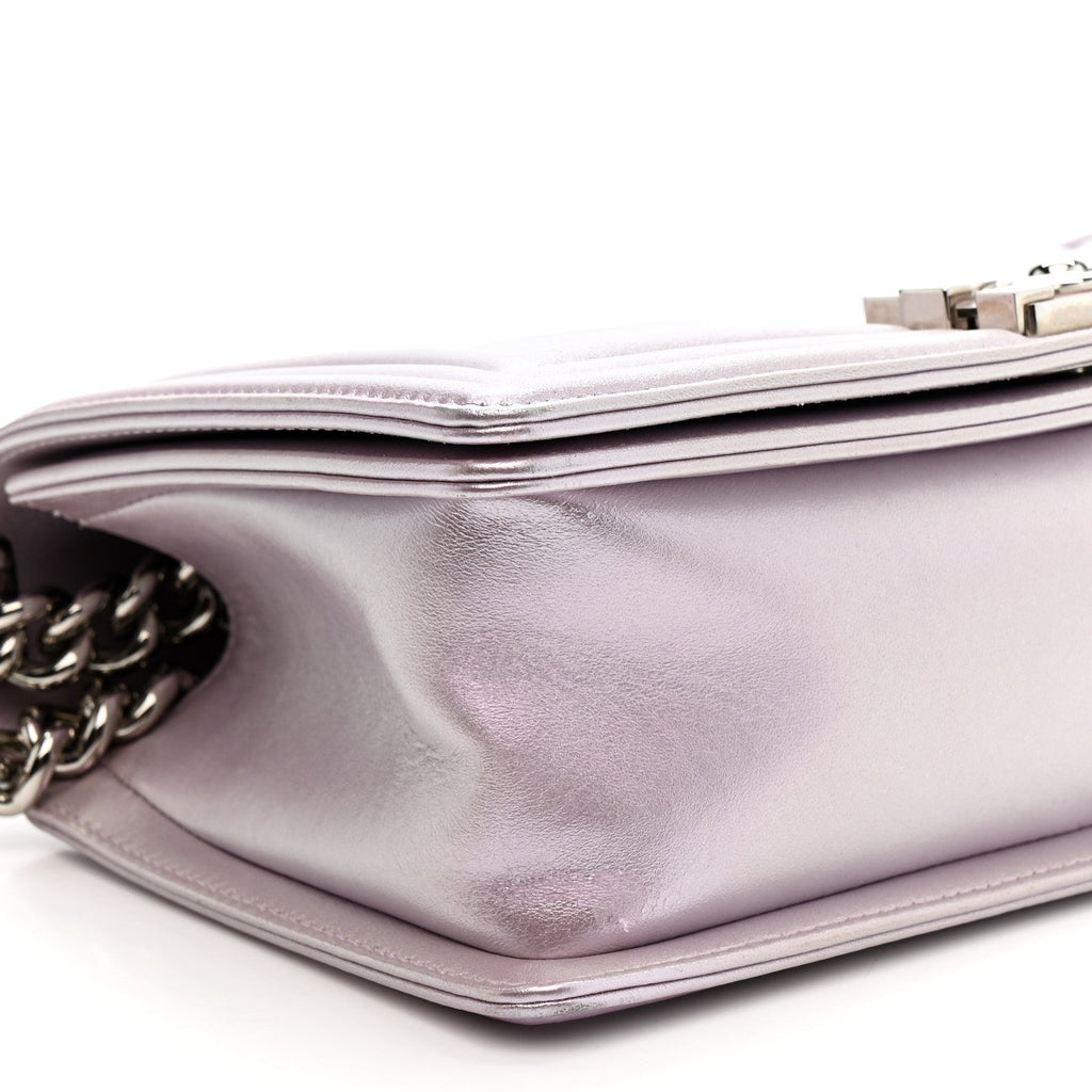 Iridescent Lambskin Chevron Quilted Medium Boy Flap Purple