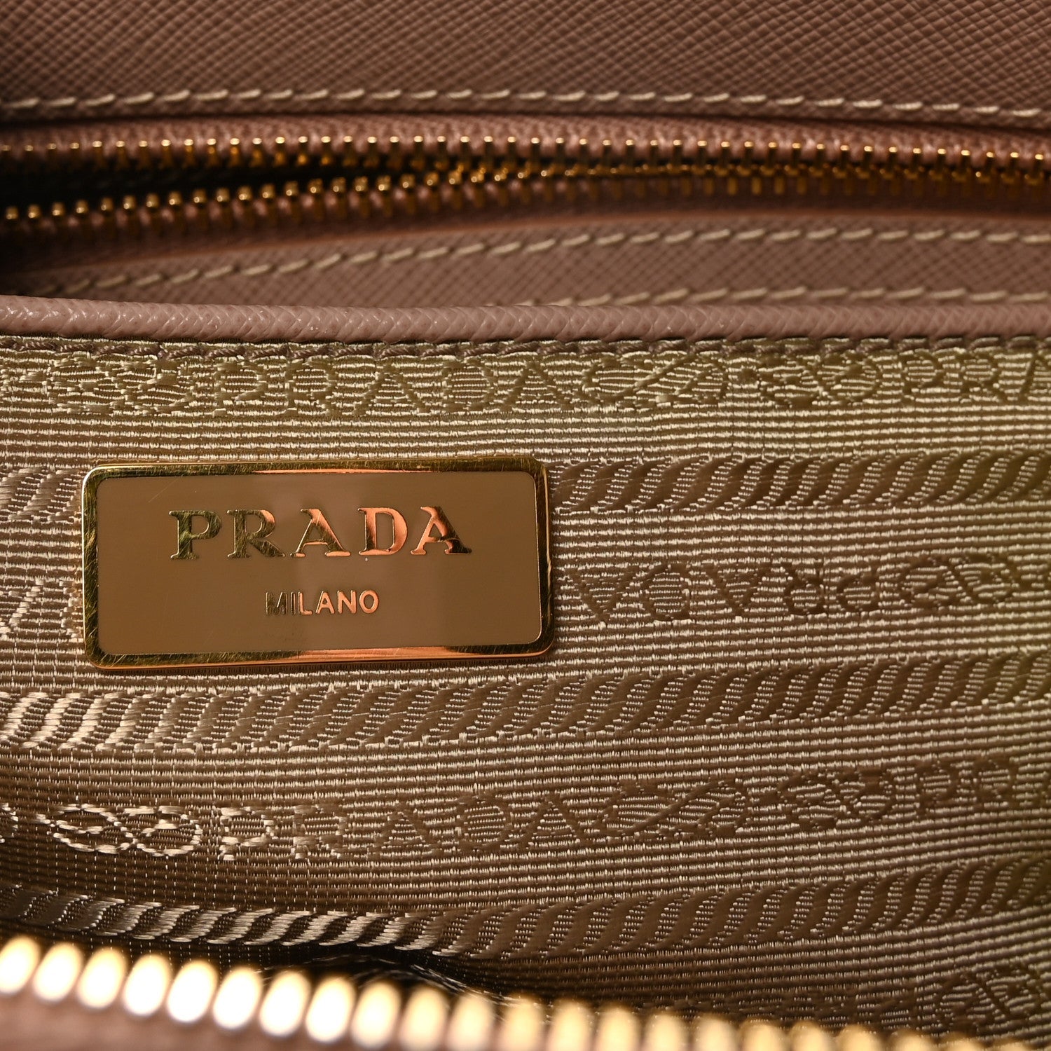 Saffiano Large Galleria Double Zip Tote Cammeo