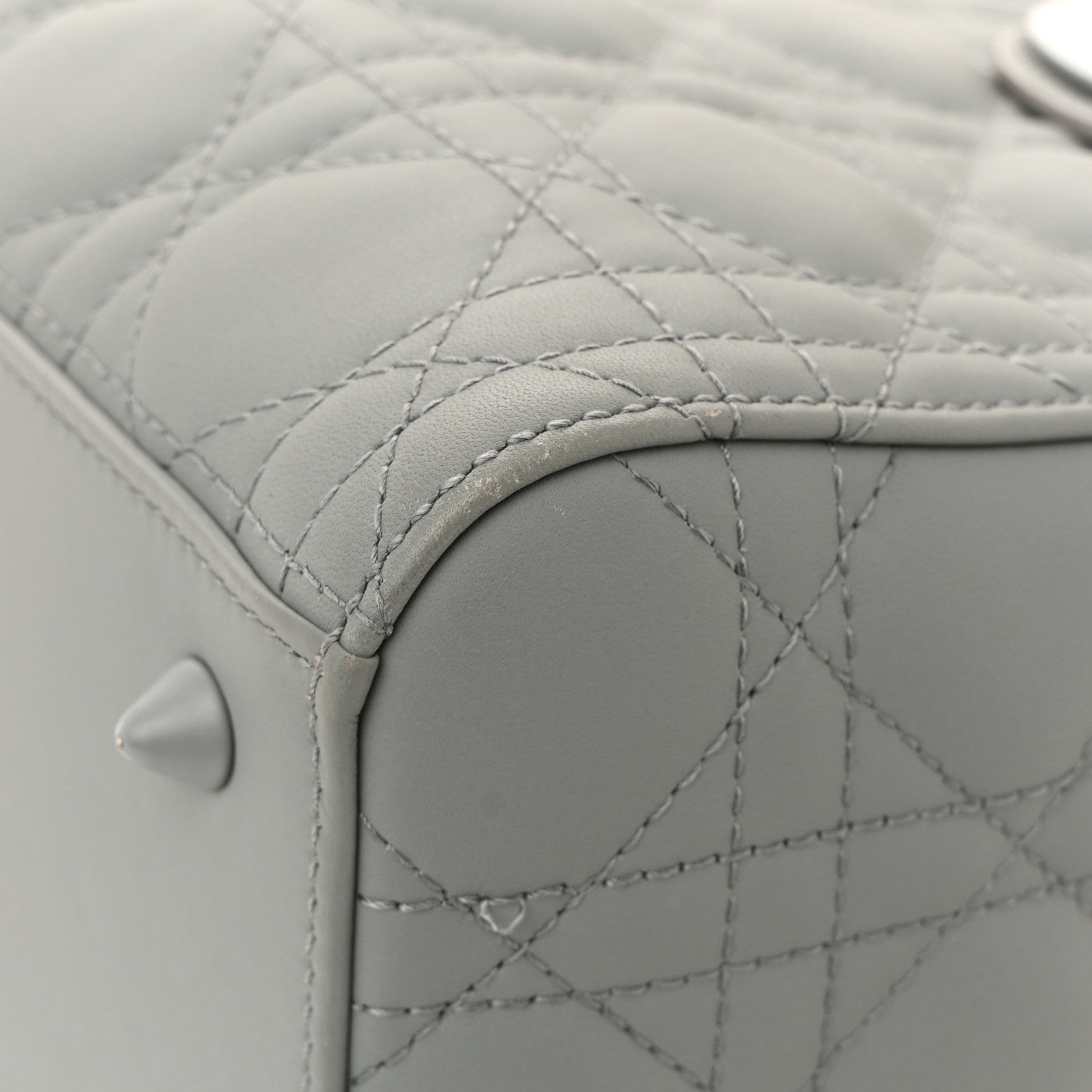 Ultra Matte Calfskin Cannage Medium Lady Dior Grey Stone