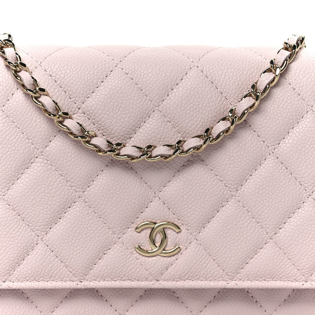 Caviar Quilted Tiny CC Wallet On Chain WOC Light Pink