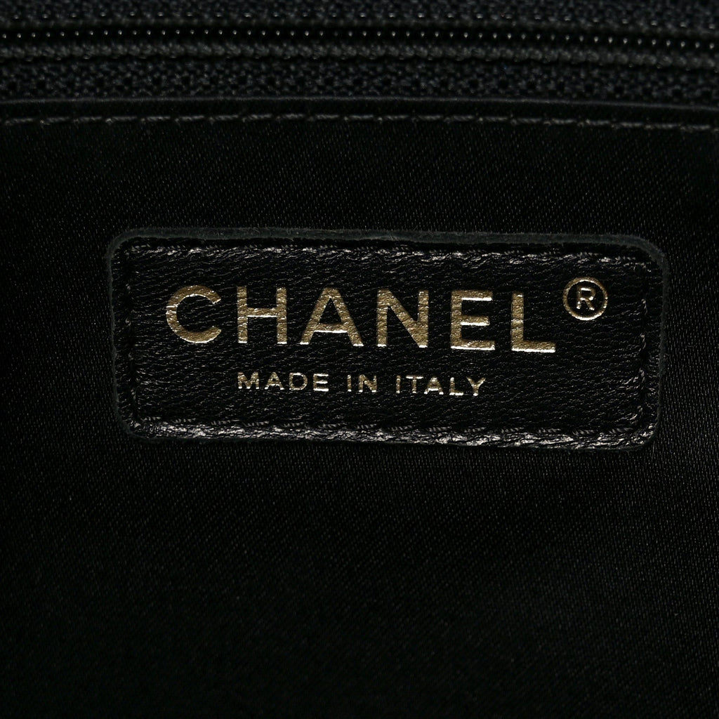 Caviar Quilted XL Grand Shopping Tote GST Black