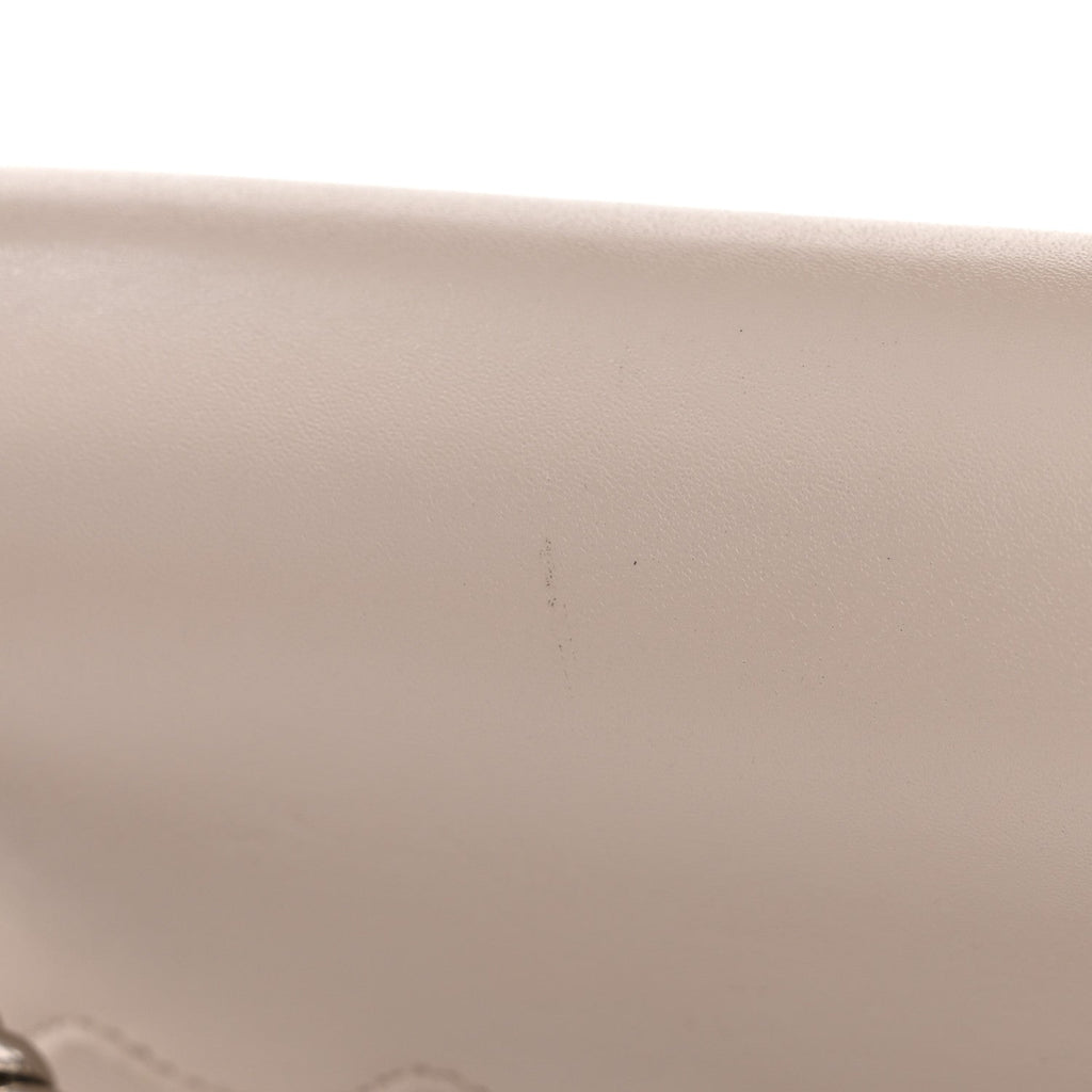 Vitello Liberty Scalloped Studded Kan I Shoulder Bag Grigio Polvere
