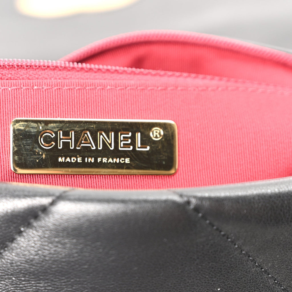 Lambskin Quilted Medium Chanel 19 Flap Black