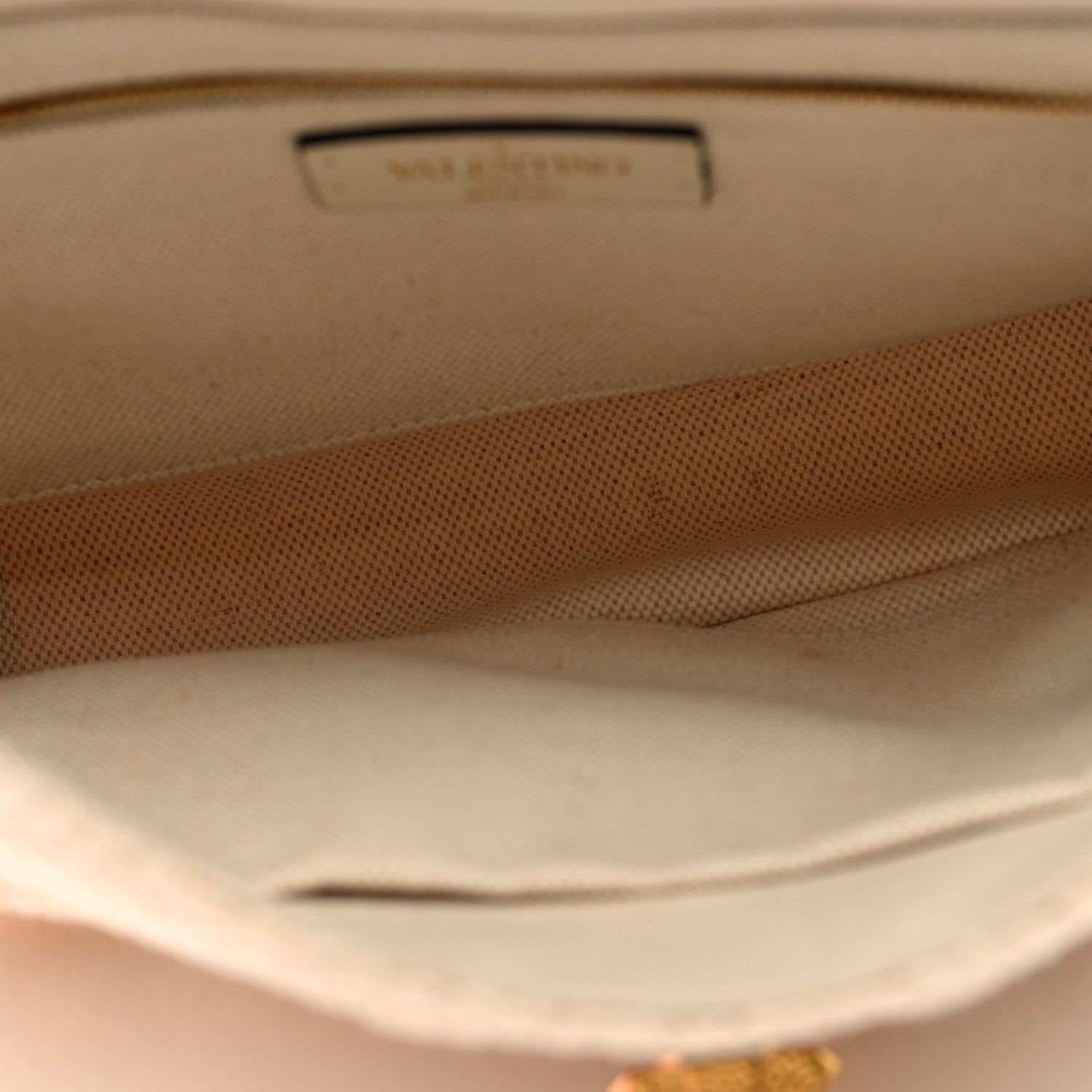 Knit Large Roman Stud Shoulder Bag Ecru