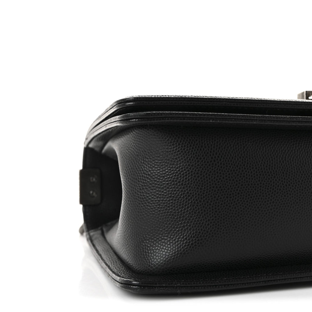 Caviar Quilted Medium Boy Flap Black