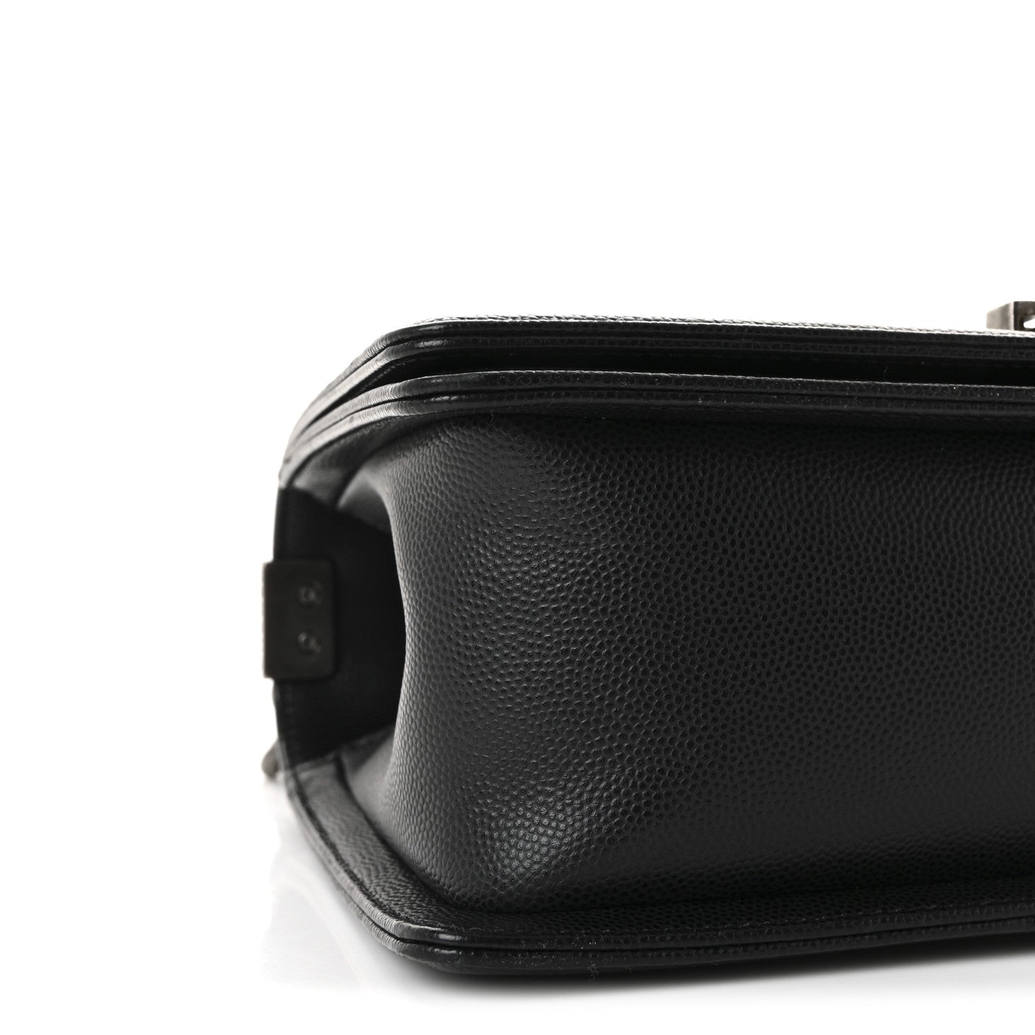 Caviar Quilted Medium Boy Flap Black