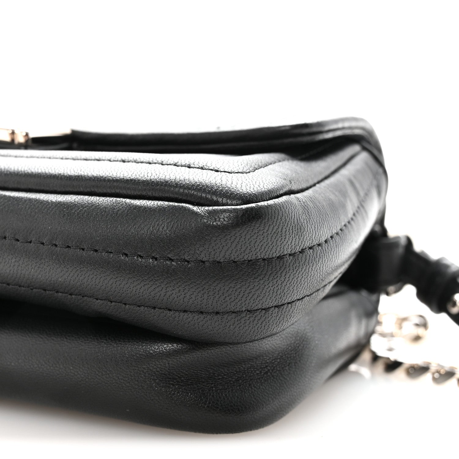Shiny Nappa Trapuntata Micro Double Baguette Black