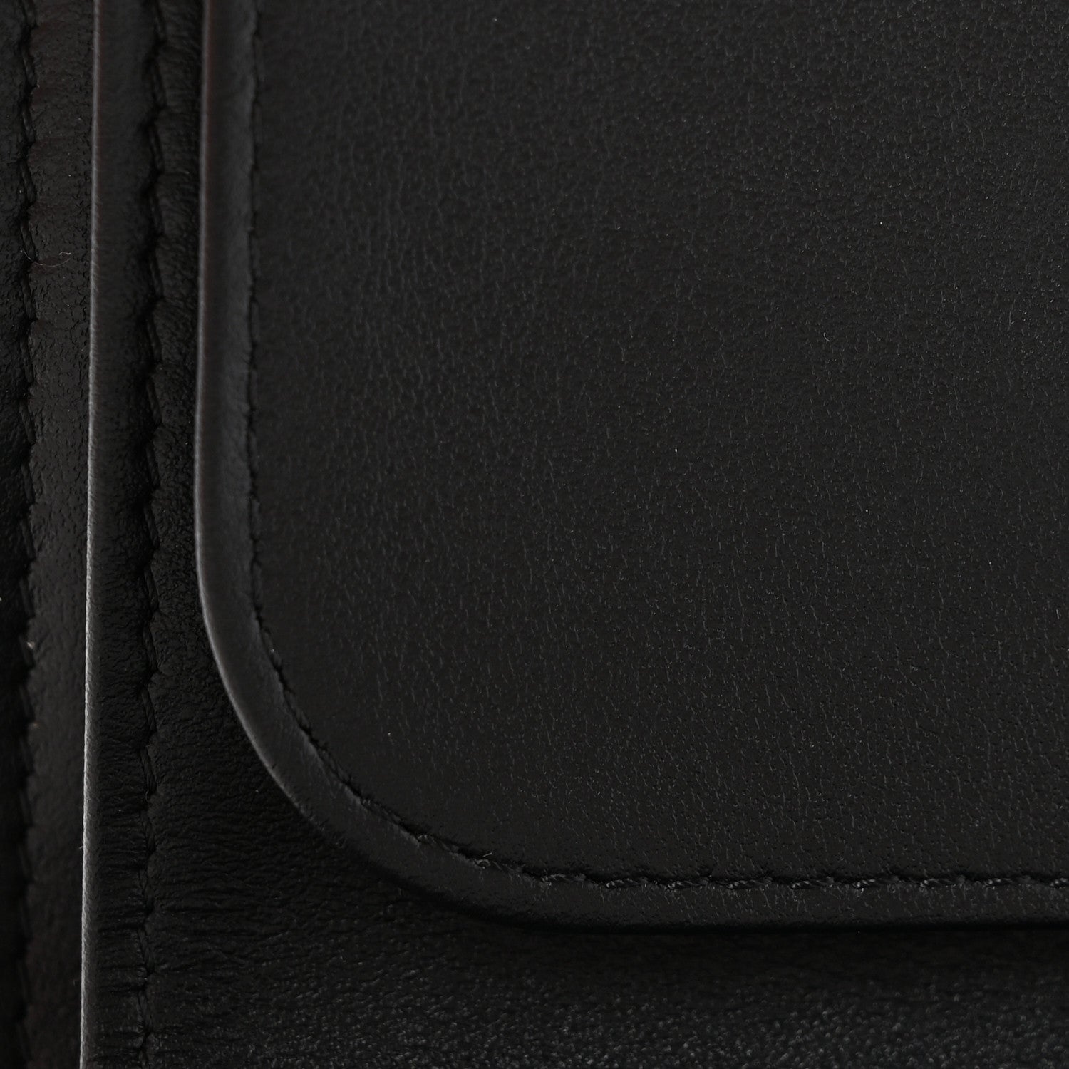 Caviar Timeless Passport Holder Black