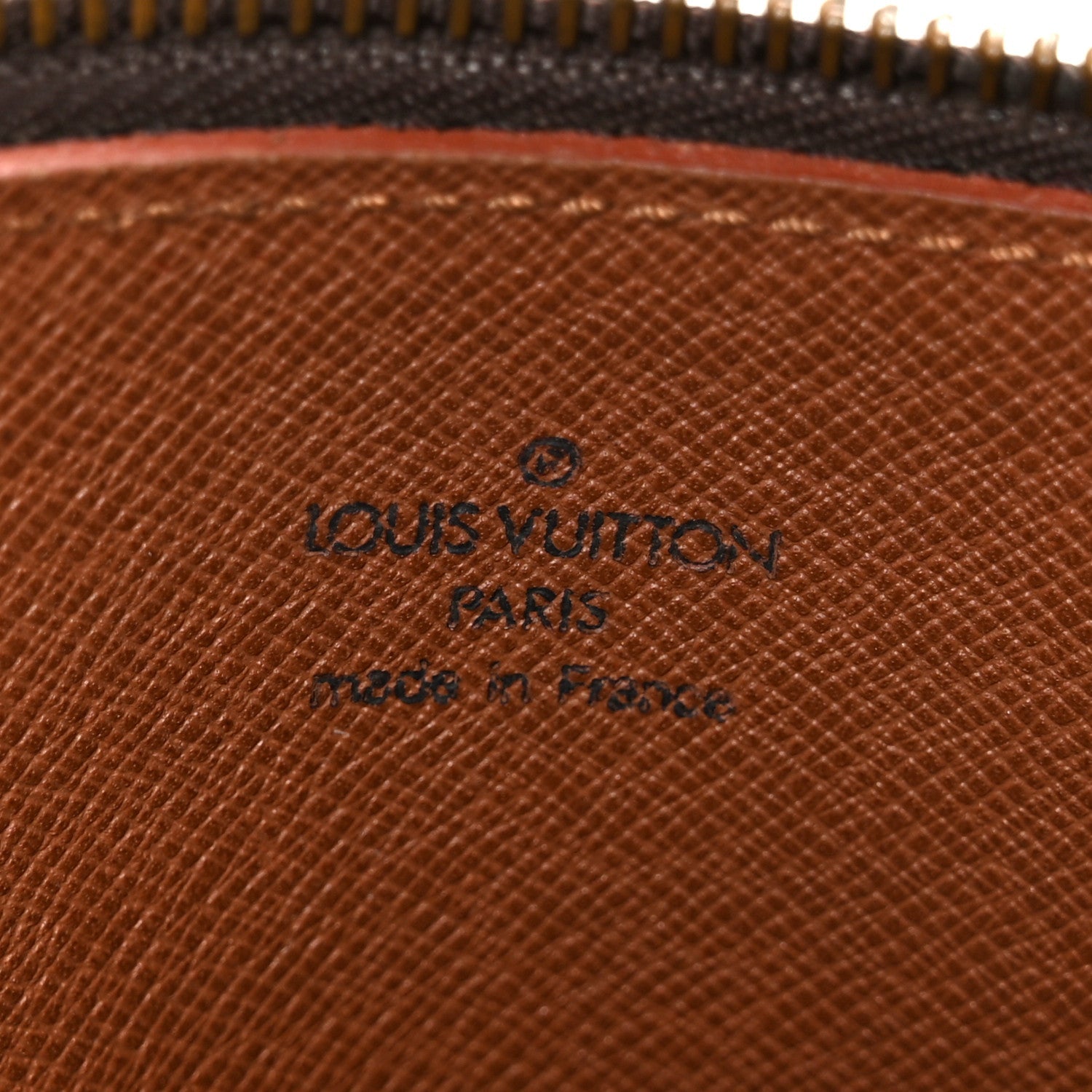 Monogram Papillon 26
