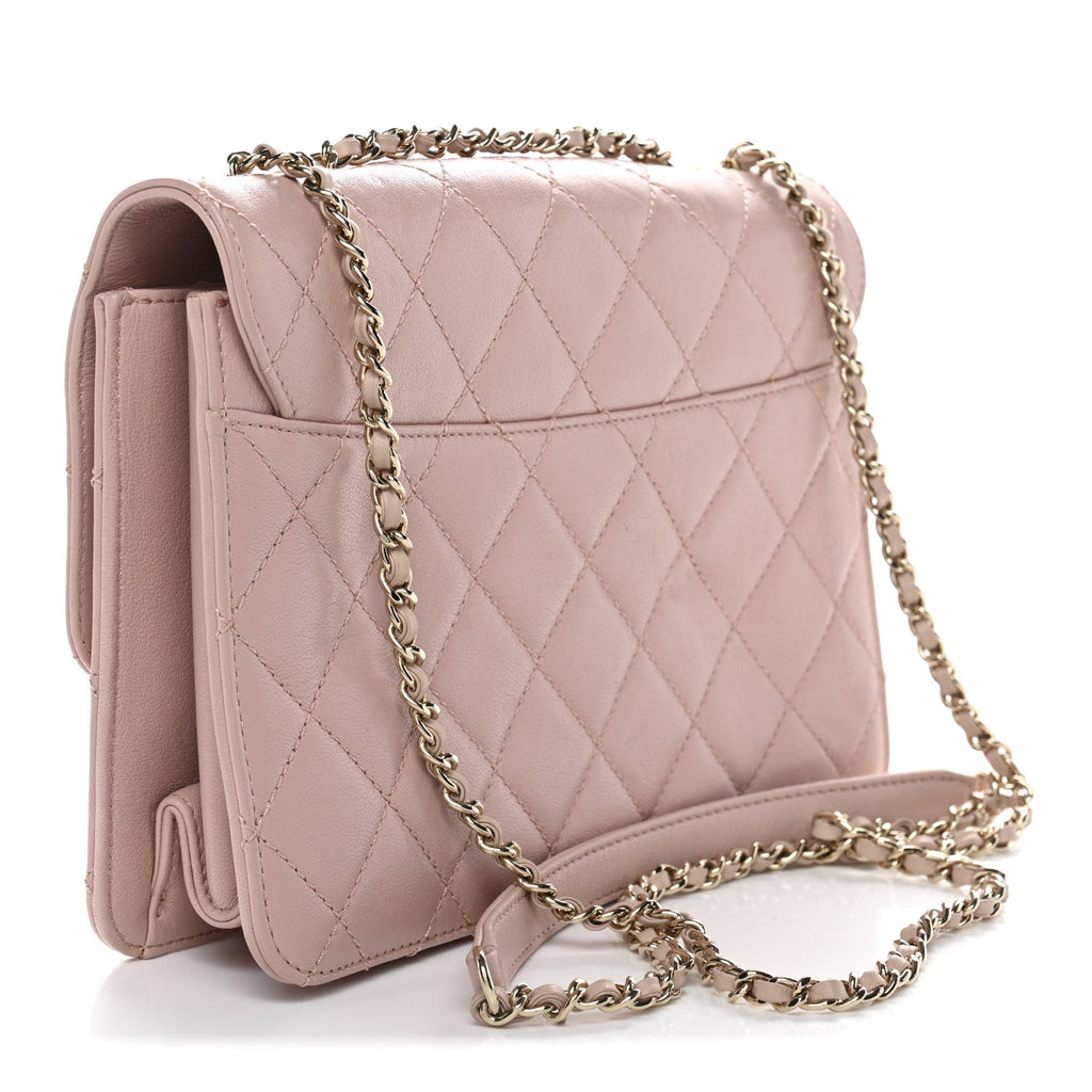 Sheepskin Quilted Beauty Lock Flap Pink