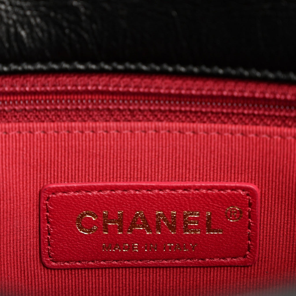 Glazed Calfskin Quilted Mini Pearl Side Flap Black