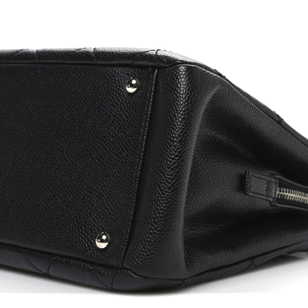Caviar Quilted CC Timeless Soft Tote Black