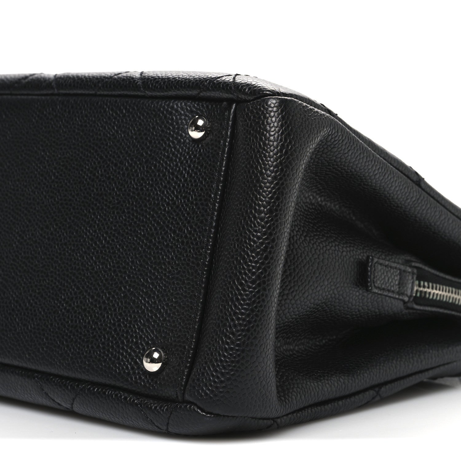 Caviar Quilted CC Timeless Soft Tote Black