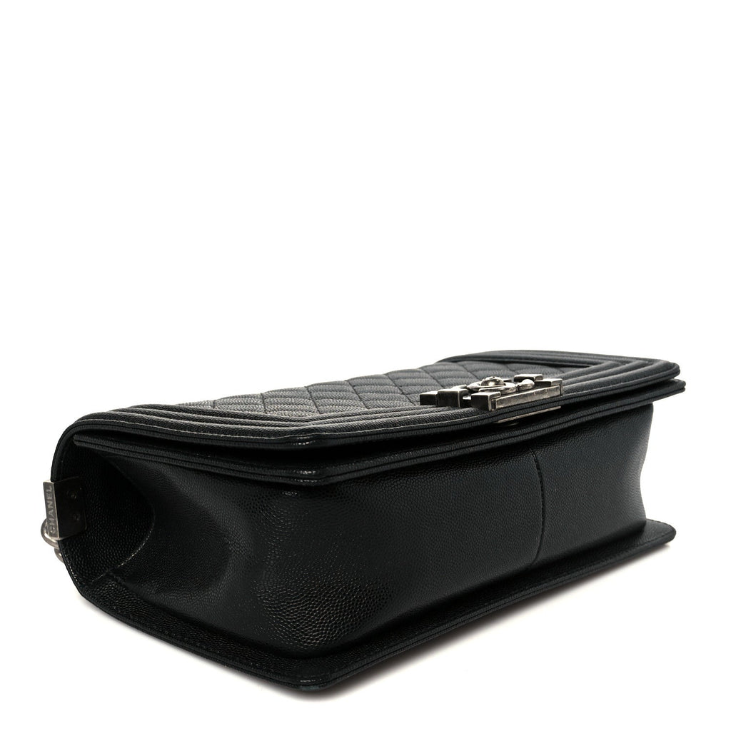 Caviar Quilted Medium Boy Flap Black