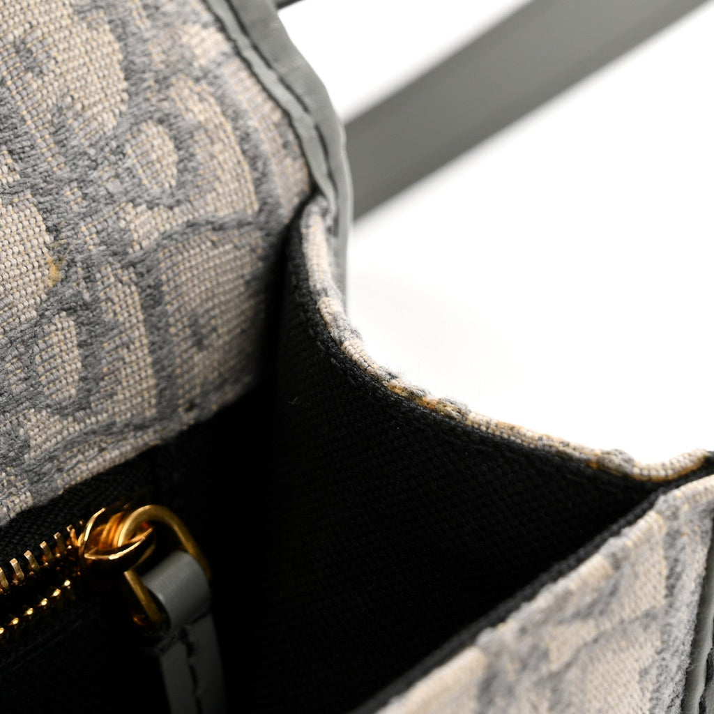 Oblique 30 Montaigne Flap Bag Grey