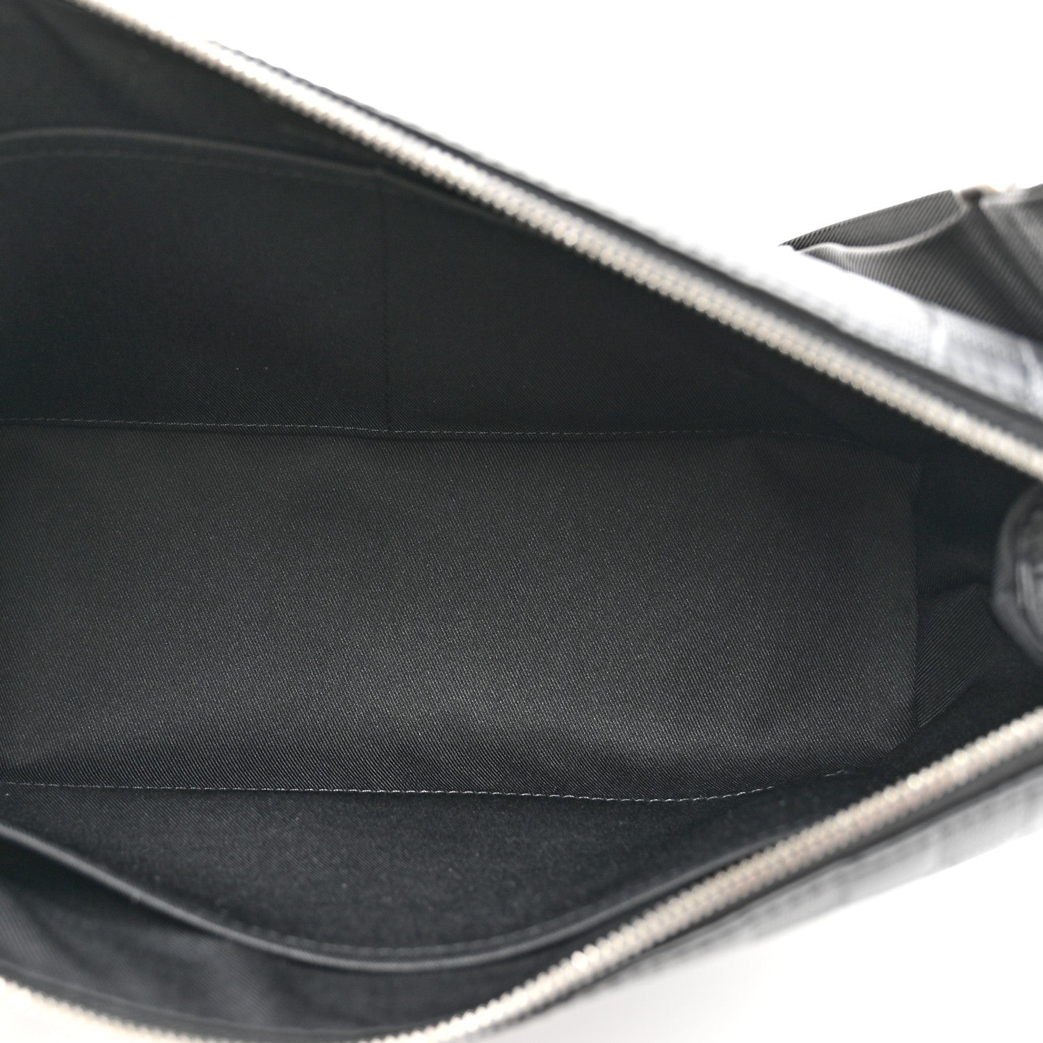 Damier Infini Messenger PM Onyx