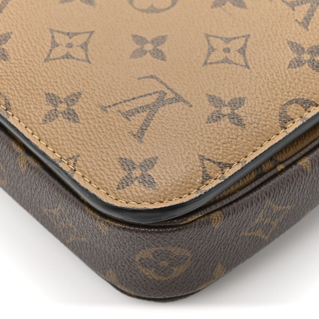 Reverse Monogram Pochette Metis
