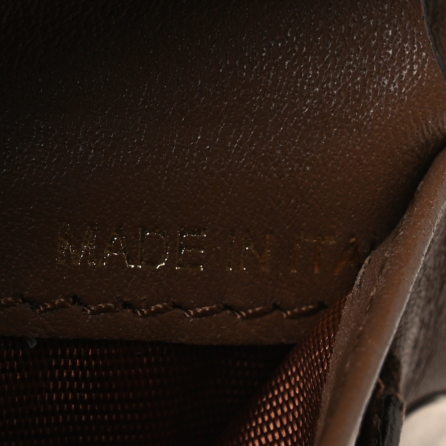 Vitello Rockstud Compact Wallet Cognac