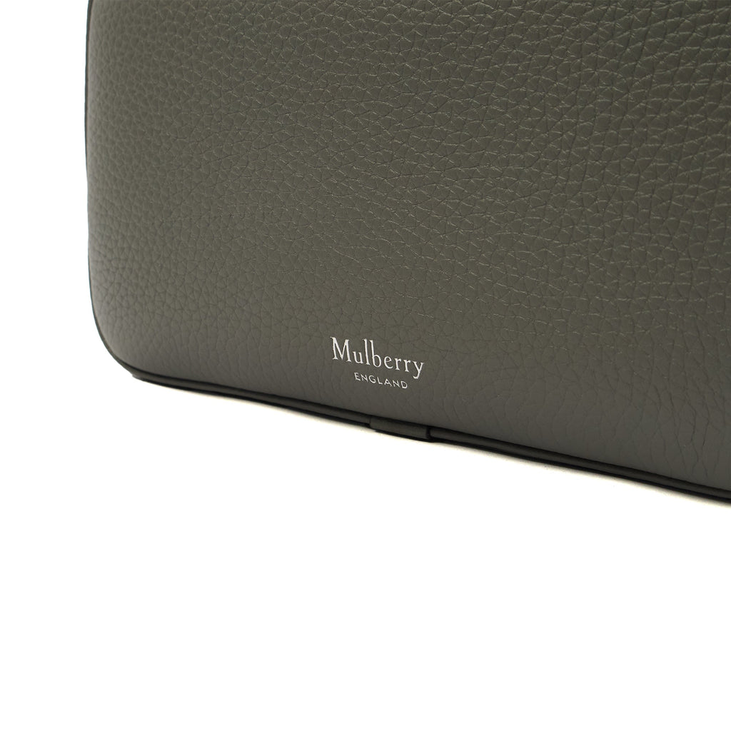 Mulberry Cosmetic Bag Wash Case in Grey, Leather