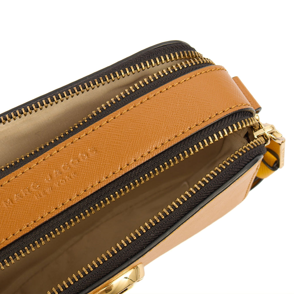 Marc Jacobs Cross Body Snapshot in Orange, Leather
