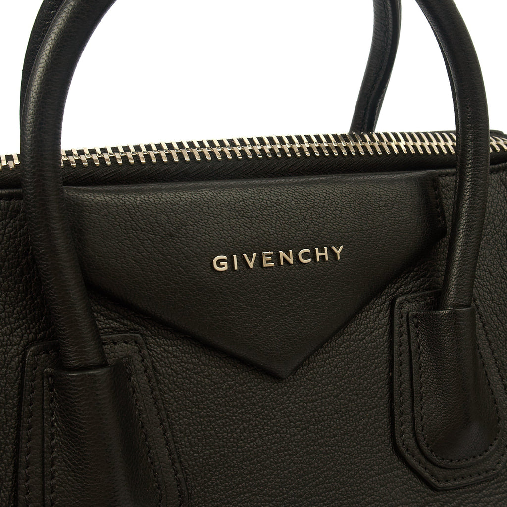 Givenchy Tote Antigona - Small in Black, Box Calfskin