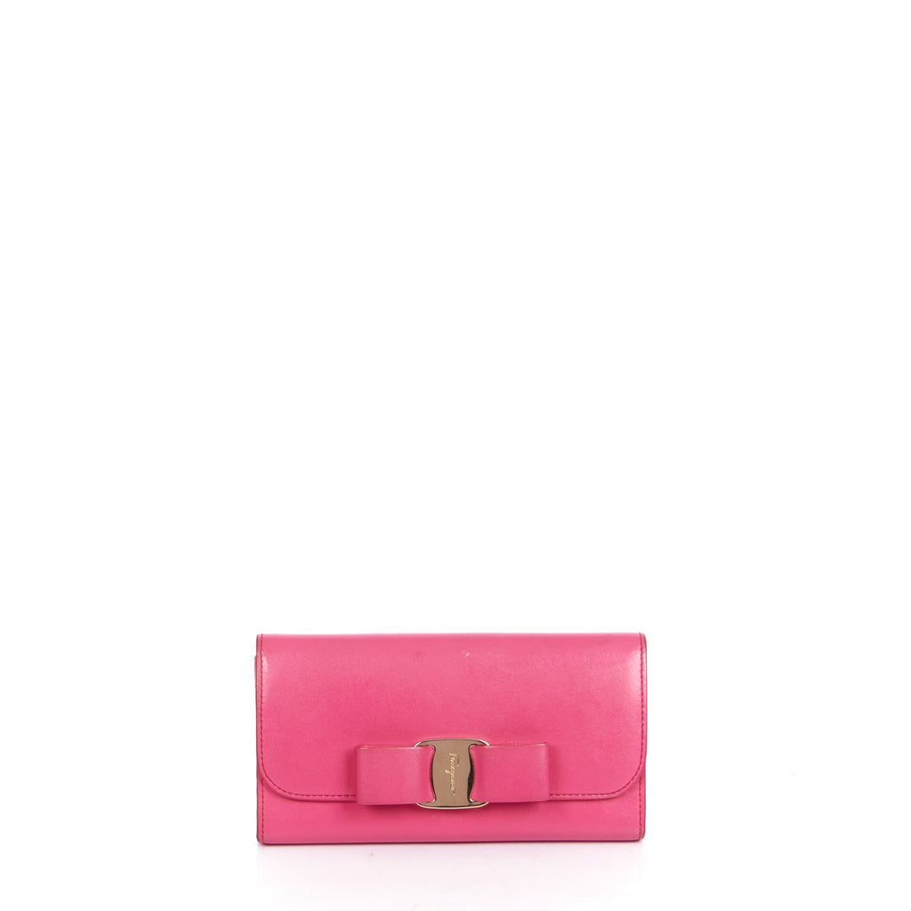 Salvatore Ferragamo Vara Bow Wallet in Pink, Leather