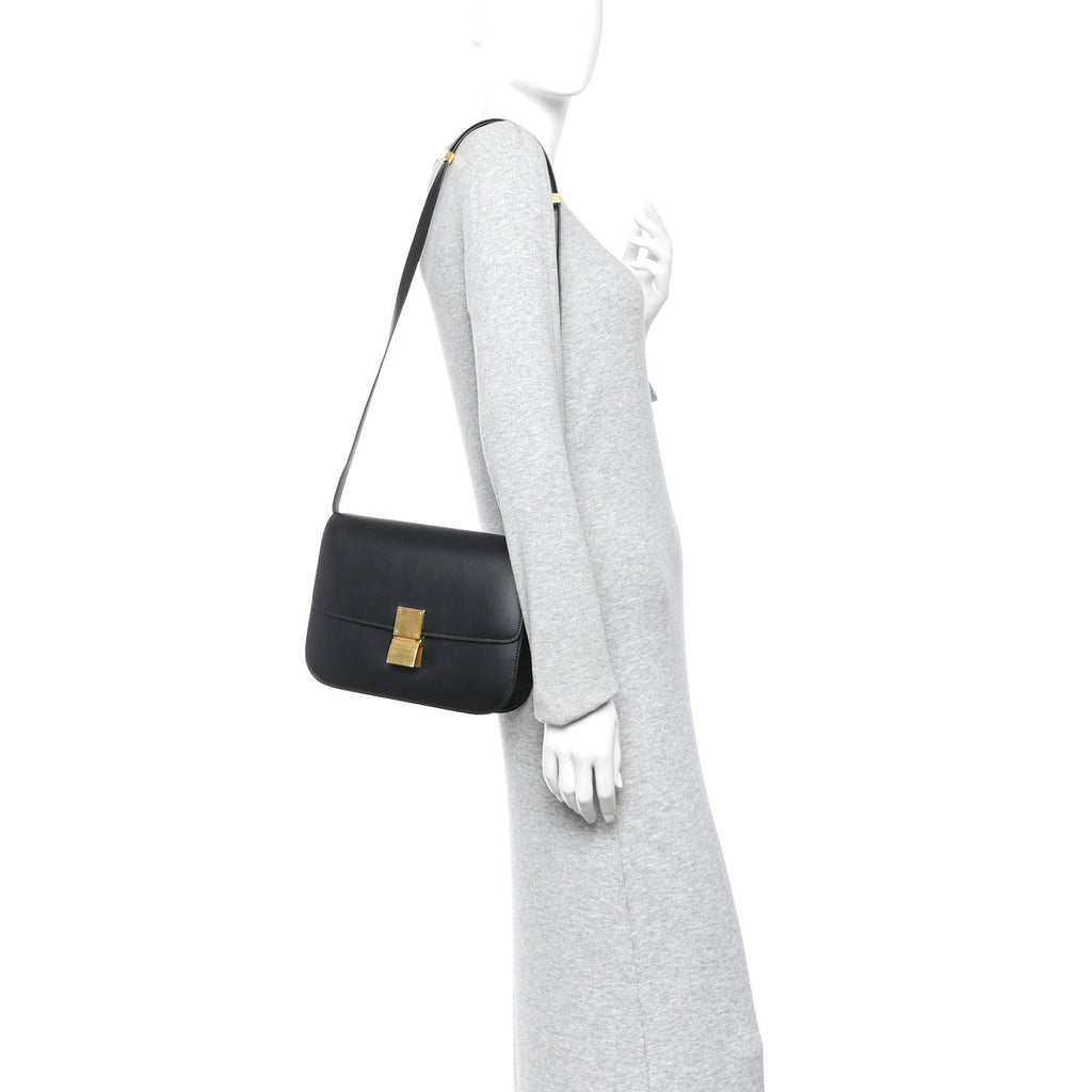 Box Calfskin Medium Classic Box Flap Bag Black